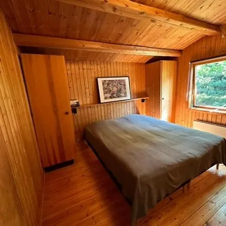 Summer House With Outdoor Bath Near *