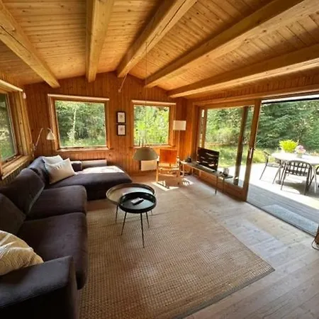 Summer House With Outdoor Bath Near